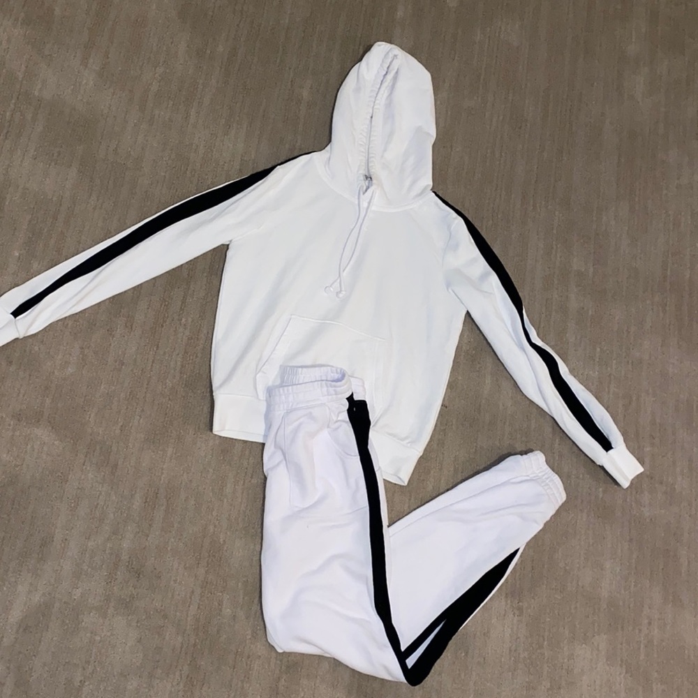 H&M divided sweat set